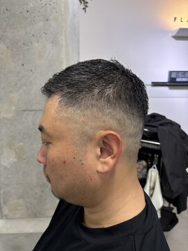 フラット(FLAT) フェード