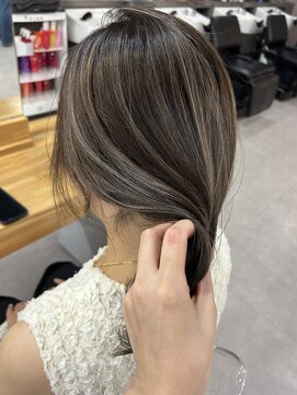 レブ 四条烏丸(Reb,) ベージュハイライト