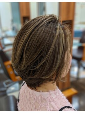 シーズンプラス(SEASON PLUS) 大人ショートボブ丸みショートカットマッシュショート前髪あり