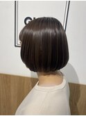 顔周りレイヤーの丸みボブ