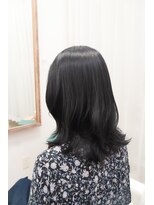 アッカ(acca)&nbsp;大人の黒髪レイヤーミディ×立体感髪質改善カット［青葉台］