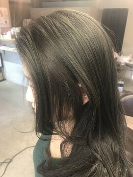ルッテ(HAIR MAKE Lutte) カーキーロング