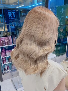 ワンズナゴヤ 名古屋栄店(ONE's NAGOYA) スペインカールスパイキーショートフェザーパーマブルーブラック