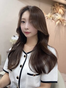 ユニ 表参道(uni) 大人気の韓国風くびれレイヤーカット/ヨシンモリ/エギョモリ