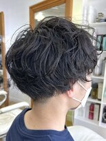 ヘッズ 本八幡店(HEADS)&nbsp;MEN'S HAIR  センターパート　ツイストスパイラル　コンマヘア