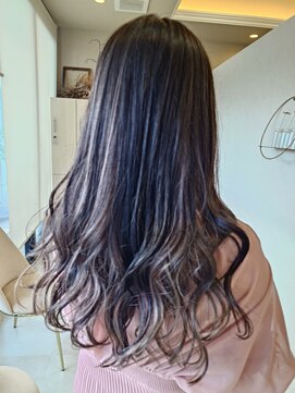 ガレリアエレガンテ 尾張旭店(GALLARIA Elegante) ハイライト×インナーカラー×ロングヘア