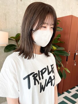 ノエ(noe) 切りっぱなしカット×グレーベージュ