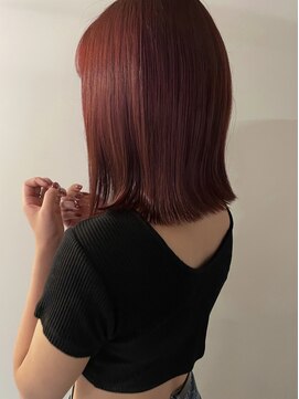 ノラ シブヤ(NORA) 切りっぱなしボブ/ボルドーカラー/ワインレッド