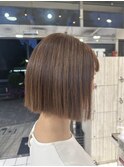 切りっぱなしボブ/ハイライトカラー/ベージュ