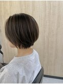 明るめショートヘア×地毛風縮毛矯正