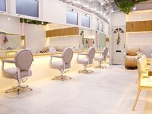 フィーリーカラー 大阪梅田店(feery color)