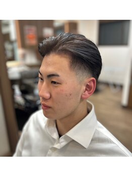 ケースタイルヘアスタジオ  虎ノ門店(K-STYLE HAIR STUDIO)の写真/デキる男は身嗜みから。仕事の合間でも気軽に立ち寄れる◎確かな技術と提案力で大満足の仕上がりに。