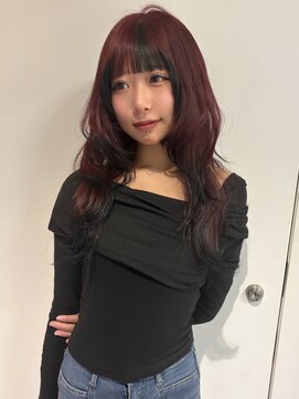 アクシス ナゴヤ(AXIS NAGOYA) 【なつミ】ハッシュカット×ワインレッドx黒裾カラー/甘辛ヘア