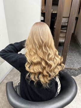 エミーバイモアムー(Emmie byMoremuu) ミルクティーベージュ