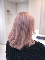 エアー 銀座タワー(AIR)&nbsp;レイヤーボブミディアムブリーチダブルカラーピンク