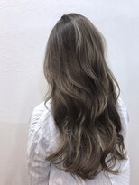 リゴレット 春日部店(RIGOLETTO)&nbsp;外国人風バレイヤージュ