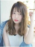 抜け感◎ヘルシーレイヤーロングスタイル