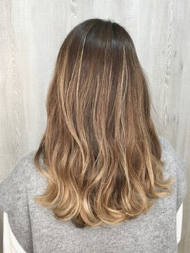 バブルス 本川越店(BUBBLES) *ナチュラル×バレイヤージュ*