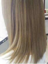 ヘアー ブラット(hair Brat)