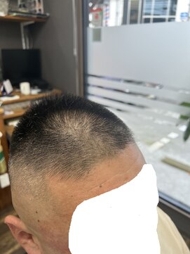 ヘアースタジオサーティーン(Hair Studio Thirteen) ボーズ　スキンフェードカット