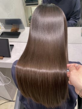 キュア 表参道(CURE) 黒髪/グレージュカラー/ココアベージュ/ヘルシーロング/表参道