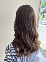 アウリィ(Aulii) 明るめベージュ