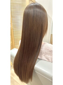 ミニマル(MINIMAL) 極上ツヤ髪ストレート＋美髪トリートメント＋カット