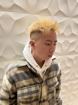 銀座マツナガ 浅草店 ハイトーン/短髪フェード/アップバング/ワイルド
