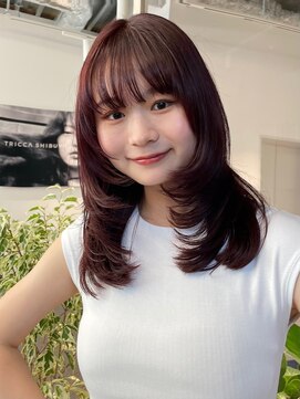 トリッカ シブヤ(TRICCA SHIBUYA) ふんわり/ミディアム/レイヤー/顔周りカット/小顔/艶髪/ツヤ