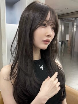 ヨロ 渋谷(YOLO) 韓国ヘアーハッシュカットレイヤーカットハイライトカラー