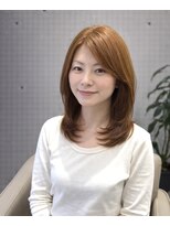 ザ サード プレイス トーキョー ギンザ(THE THIRD PLACE TOKYO GINZA)&nbsp;【銀座】前髪無ミディアムレイヤーのミルクティーベージュカラー