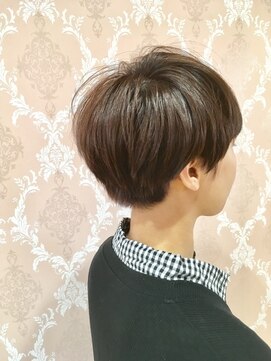佐藤栞里ショート L006673263 アース 天童店 Hair Make Earth のヘア