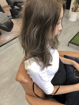 ヘアーワークスヴィクサス(HAIR WORKS VIXUS) アッシュグレージュ