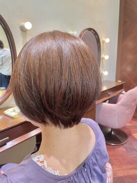 エルサフィロ ヨドヤバシ(el zafiro yodoyabashi) 大人女性世代ショートスタイル　ヘルシースタイル/40代