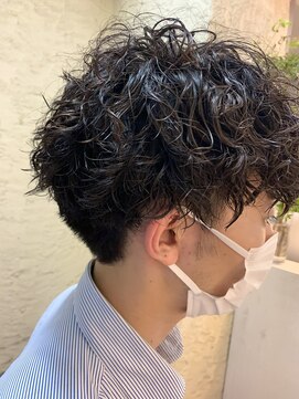 ペネロープ(Penelope) 新宿　ツーブロックマッシュ×ツイストスパイラル　担当 RYO