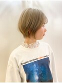 イメチェンハイトーンショートヘア