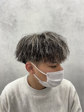 ルースト 西院店(ROOST) マッシュ/ツーブロック/ツイストパーマ/ハイライトカラー