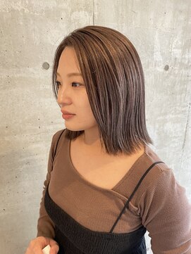 ロッカヘアエジェ(ROCCA hair eje.) ぱつんボブ×ベージュカラー