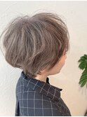 白髪ぼかしグレージュx丸みショート 脱白髪染め 白髪活かし