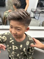 メンズサロン キング 梅田店(Men’s salon K!ng)&nbsp;波巻きツイストスパイラルパーマ/フェザーパーマ/眉毛/メンズ