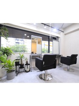 【巣鴨駅徒歩2分】銀座・表参道出身の実力派Stylistによるマンツーマン施術でお悩みを解決!♪