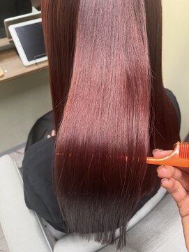 ヤヤ 浅草(yaya.) 【浅草/髪質改善/縮毛矯正/酸性ストレート/美髪カラー】