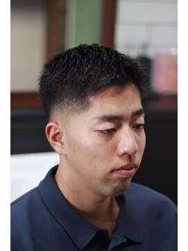 ニューオールド 三軒茶屋(NEW OLD) ミドルスキンフェード