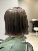 外はねボブ オリーブアッシュ