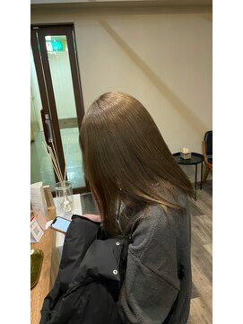 シーン(seen.) フォギーベージュ