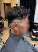 スキンフェード、barberスタイル、ニュアンスパーマ
