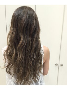 リック(Ric by KENJE) グラデーションカラー☆ウェーブ スタイル