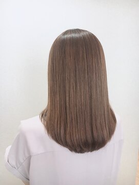 ジーナ 船橋(Zina) 艶髪ミディアム ×  ブラウンベージュ☆