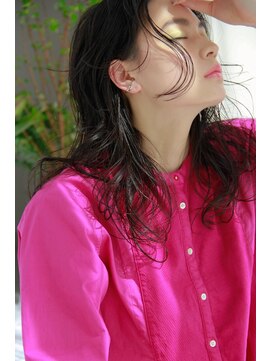 フェリア 梅田(FERIA) 【梅田・茶屋町】大人かわいいロングヘア