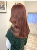 ピンクベージュ